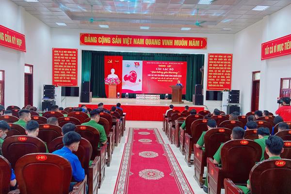 Thành lập Câu lạc bộ “Giọt hồng yêu thương”